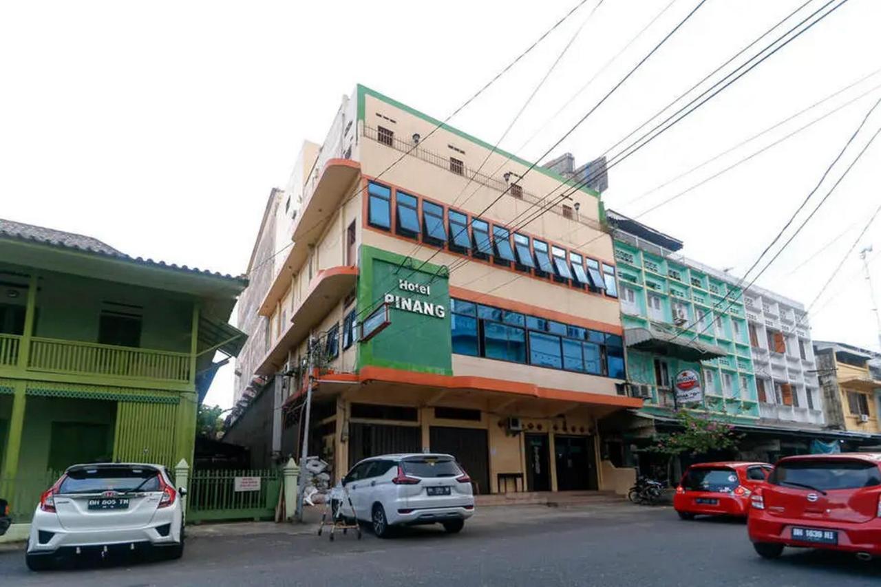 레드도어즈 플러스 니어 Wtc 바탕가리 몰 호텔 Tanjungjohor 외부 사진